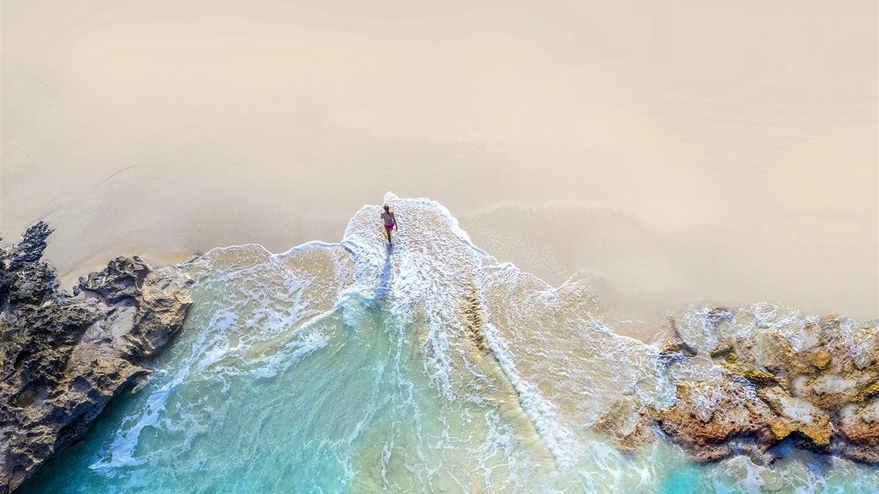 Tips to make traveling this summer a breeze