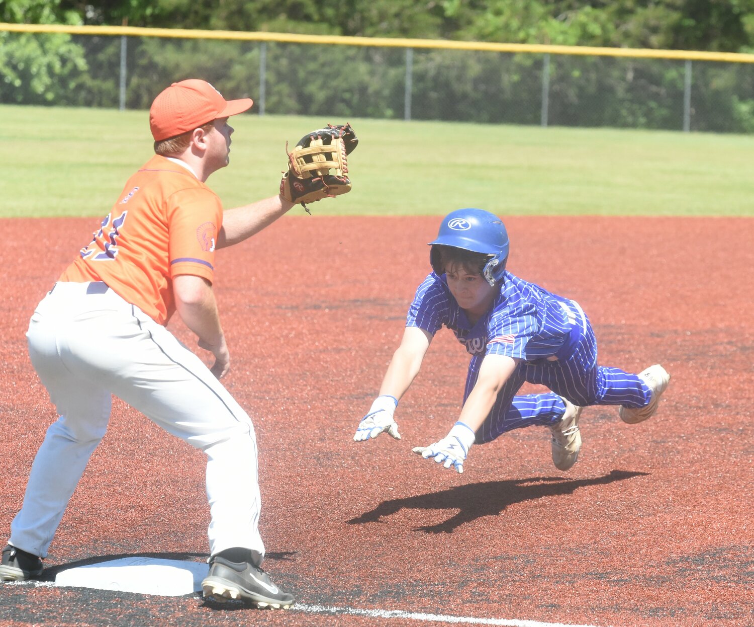 Cotter uses baserunning to return to state tourney