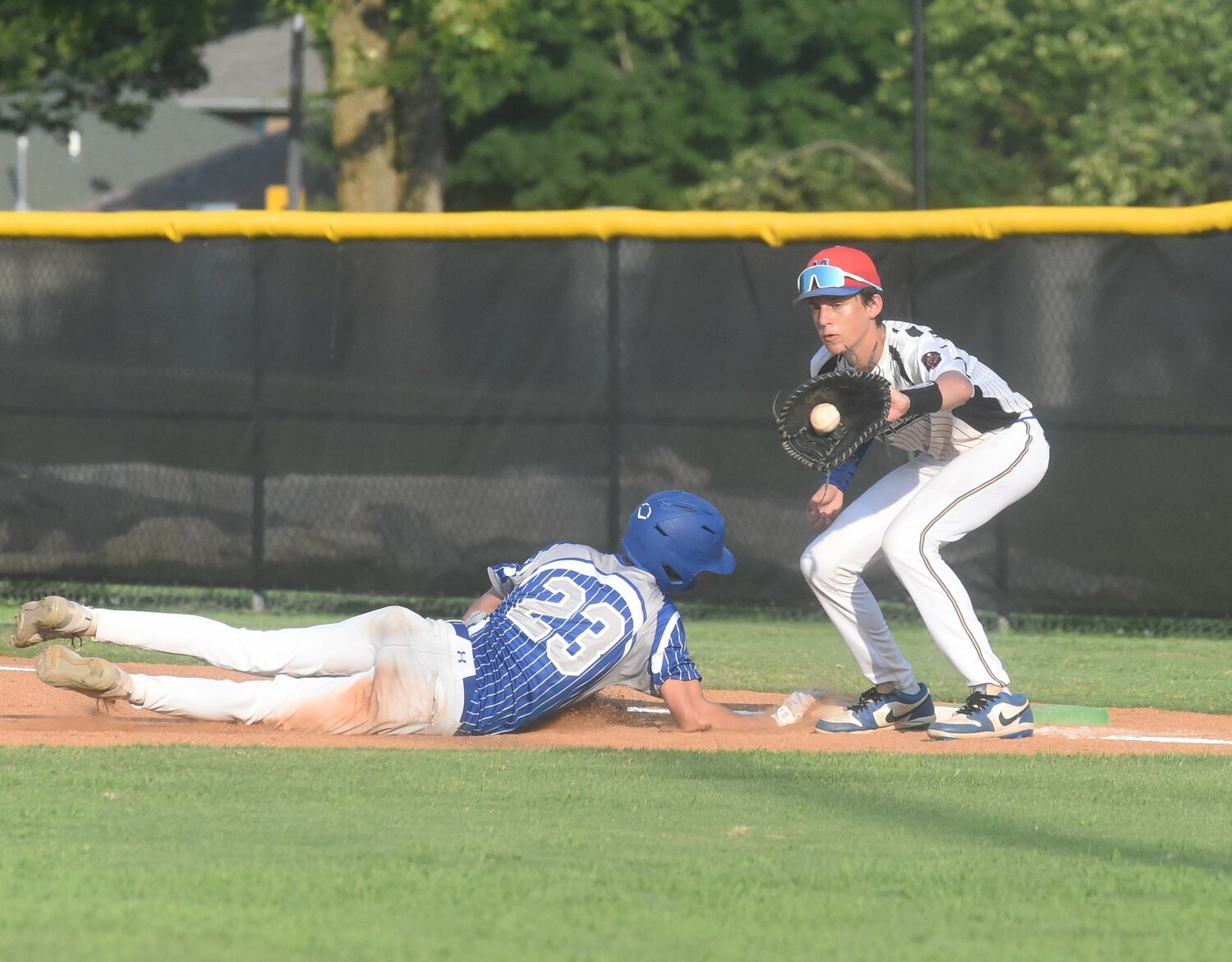 MacLeod rallies past Harrison with 7-run third inning - Baxter Bulletin