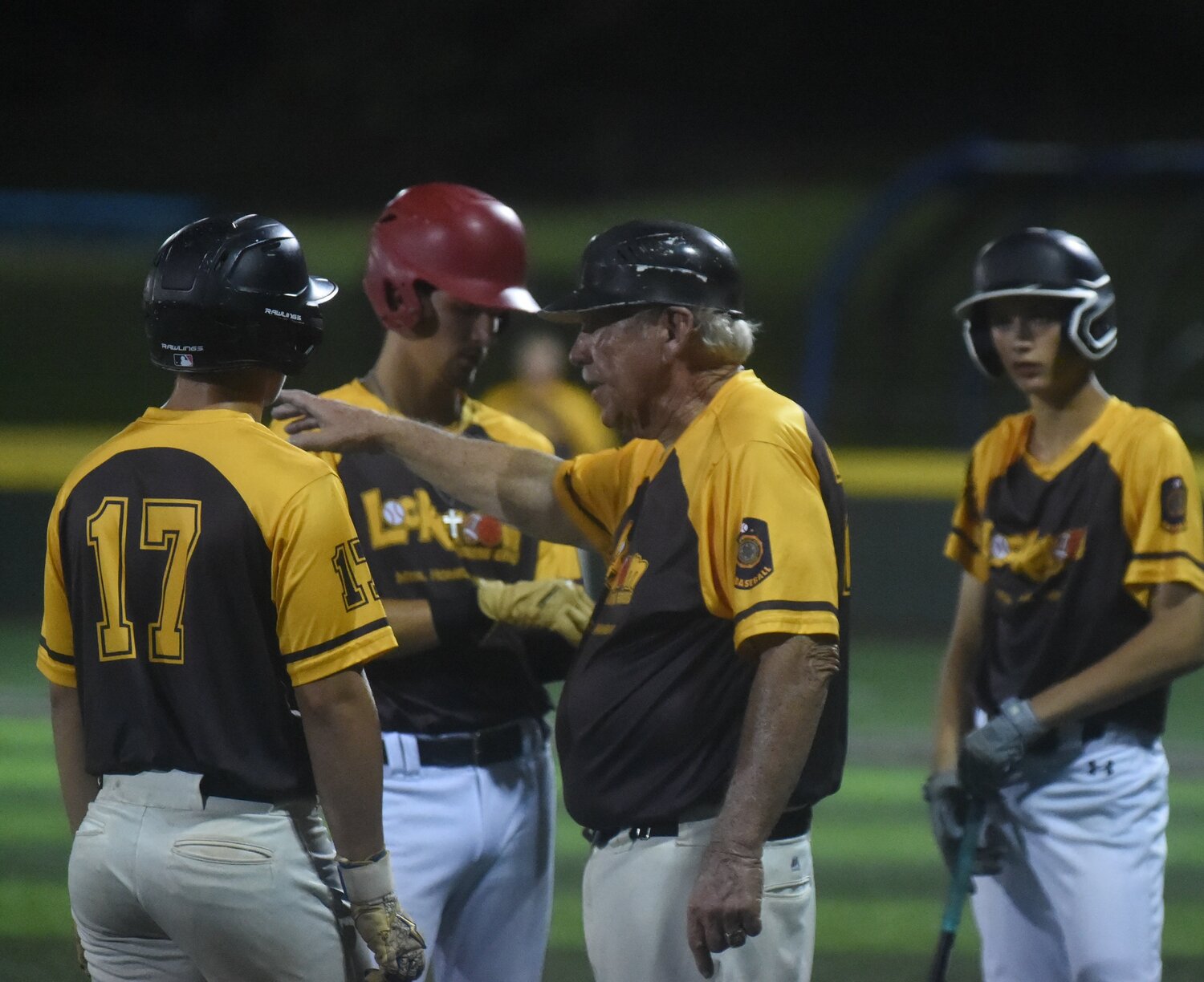Lockeroom opens state tourney in win column - Baxter Bulletin