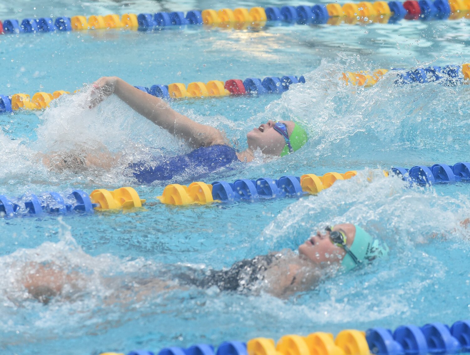 Hurricanes host four-team swim meet - Baxter Bulletin