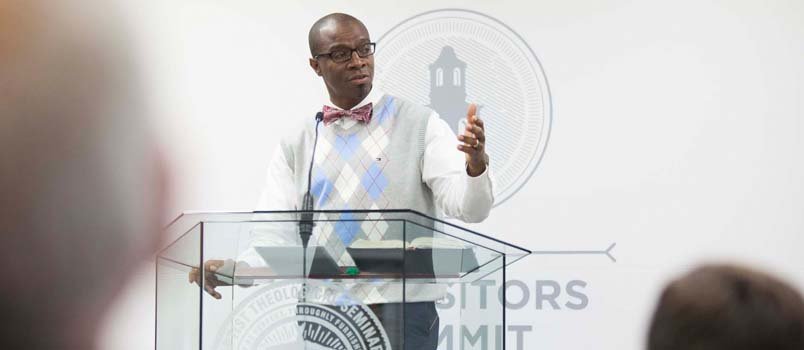 Curtis Woods, associate executive director of convention relations for the Kentucky Baptist Convention, addresses church leaders at the Oct. 26 Expositors Summit Preconference on racial reconciliation at Southern Baptist Theological Seminary. BP/Photo