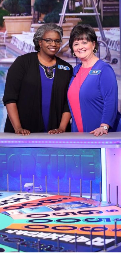 Jan Leary and Jan Morton became friends ten years ago in the Second Baptist Church, Warner Robins, choir. Leary won the audition on "Wheel" before inviting her friend along upon learning the theme was "teams".