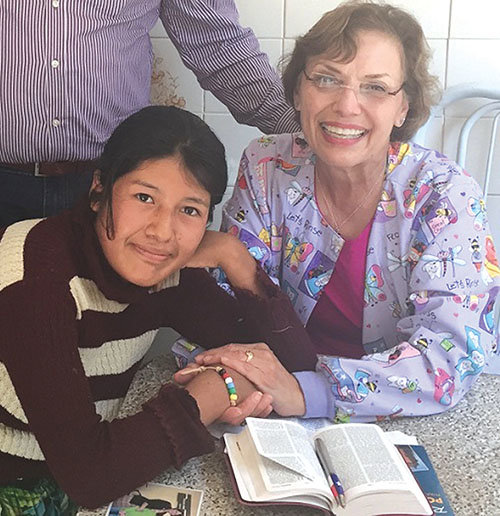 Lupe Meza, a member of Calvary Spanish Mission Church in Shreveport, LA, made use of her knowledge of Spanish in Portuguese-speaking Brazil to share about Jesus with a young Bolivian girl who was under the influence of Jehovah Witnesses. BP/Special