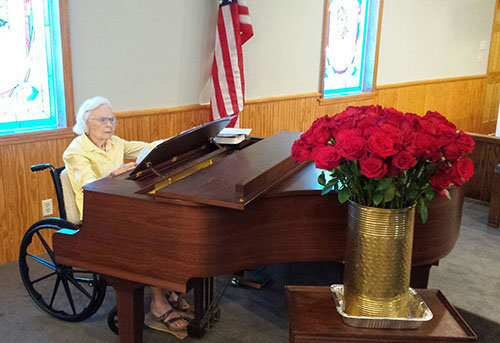 Ellen Croizer, 92, was honored Oct. 30 for her service as pianist of Shiloh Baptist Church in Ft. Gaines for 75 years. Croizer started playing the piano at Shiloh on the last Sunday in October 1941 and has faithfully continued in that role to the present.  Ben Adkison, music/youth minister at the church, stated, “Mrs. Croizer is 92 years young and never misses a service. What an example! What a blessing! Our church has honored her service and faithfulness, but she deflects any praise and declares that her love for the Lord and her love for music motives her service as church pianist.”  