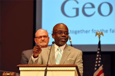 Host pastor Kenny Grant of Calvary Baptist Temple welcomes messengers to Savannah for their 195th annual meeting. JOE WESTBURY/Index
