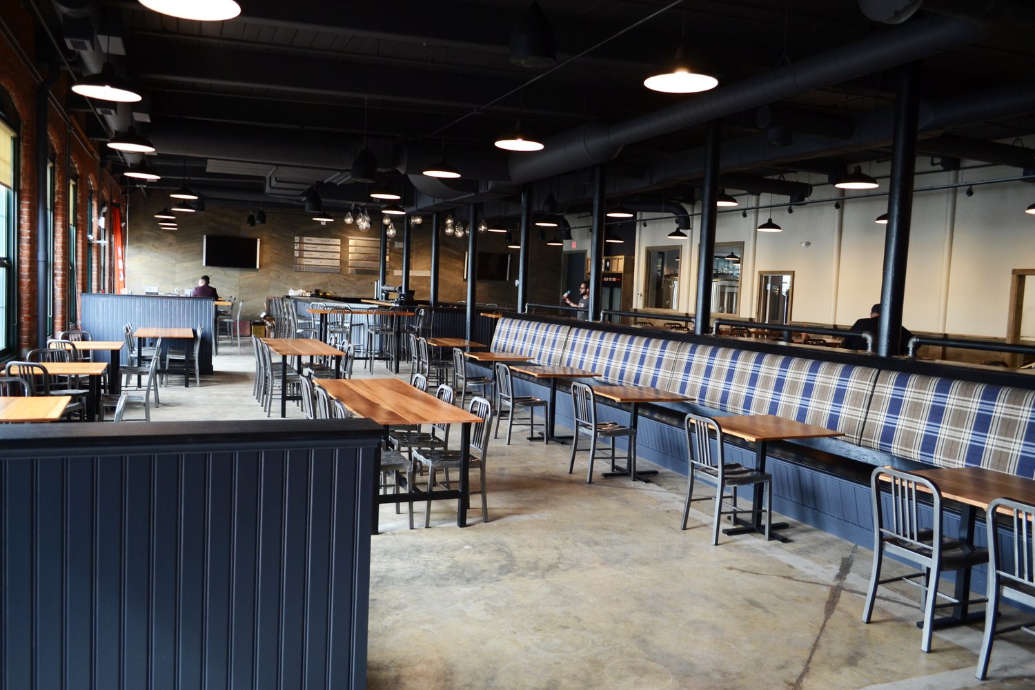 The inside will seat 140 patrons with a variety of communal seating options.