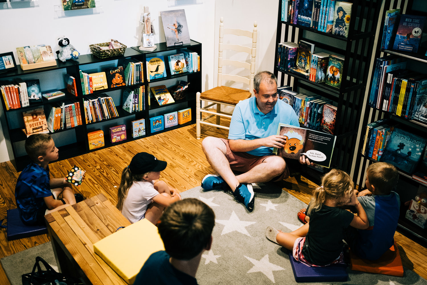 Author with local roots hosts book signing - Vimarsana News